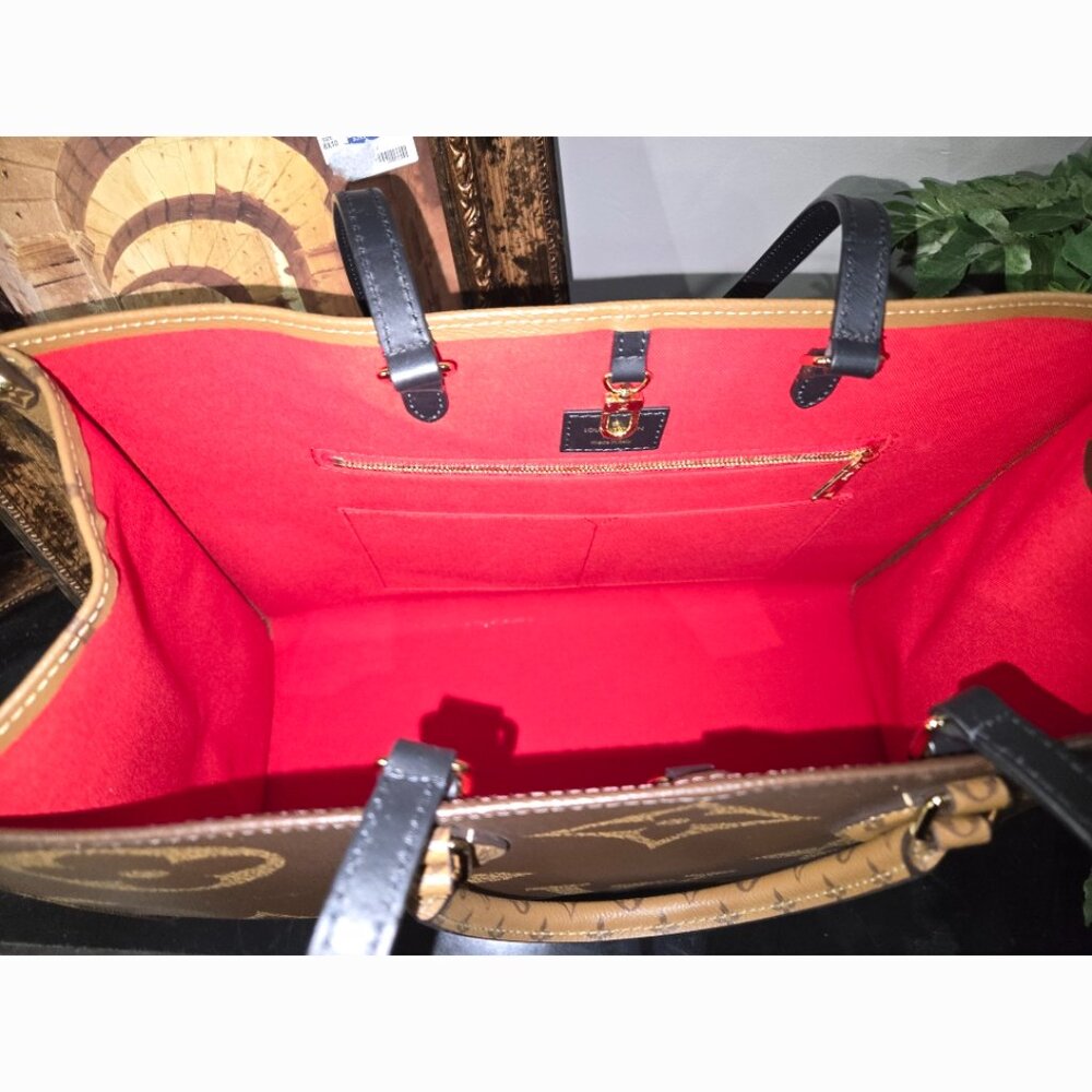 Pristine Authentic LV on the Go Reverse Mono Giant GM Tote - Picture 10 of 10